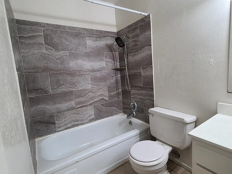 2703 Ponderosa St — Photo 14