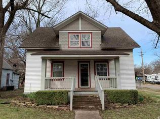 1201 Stewart St, Winfield, KS 67156