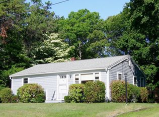 88 Homestead Ln, East Falmouth, MA 02536