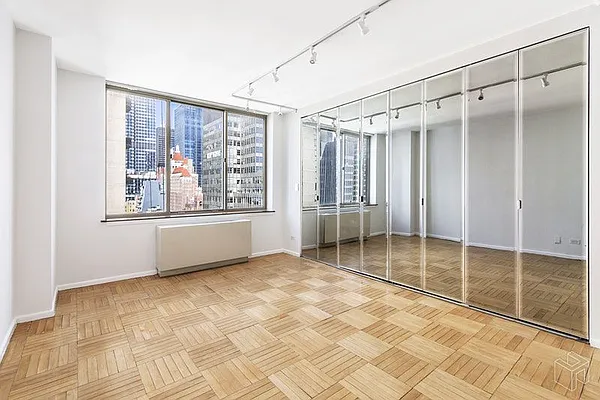 Rented by Halstead Real Estate | media 77