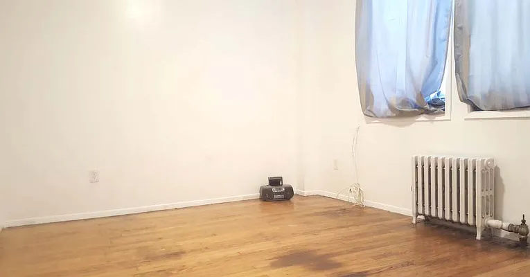 Rented by Rapid Realty Williamsburg | media 3