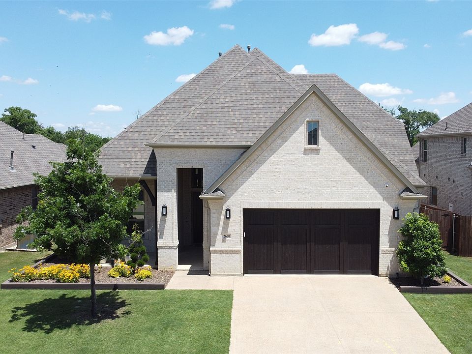 1st image of 2660 Stadium View Dr