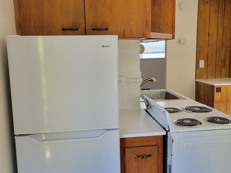 2nd Floor 1-bedroom, 1 bathroom apartment for $953