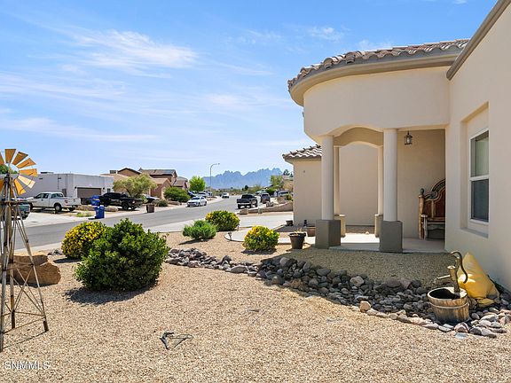 4th image of 3906 Sombra Prieta Ct