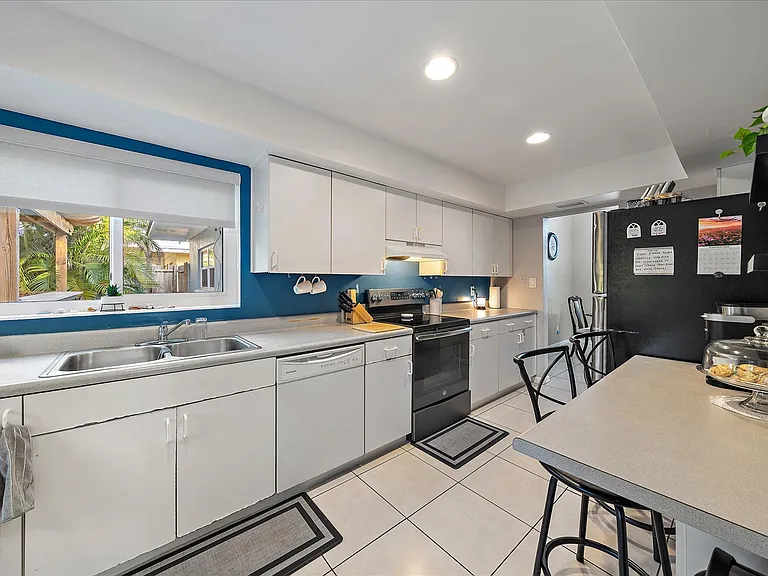 2857 Novus St — Photo 11