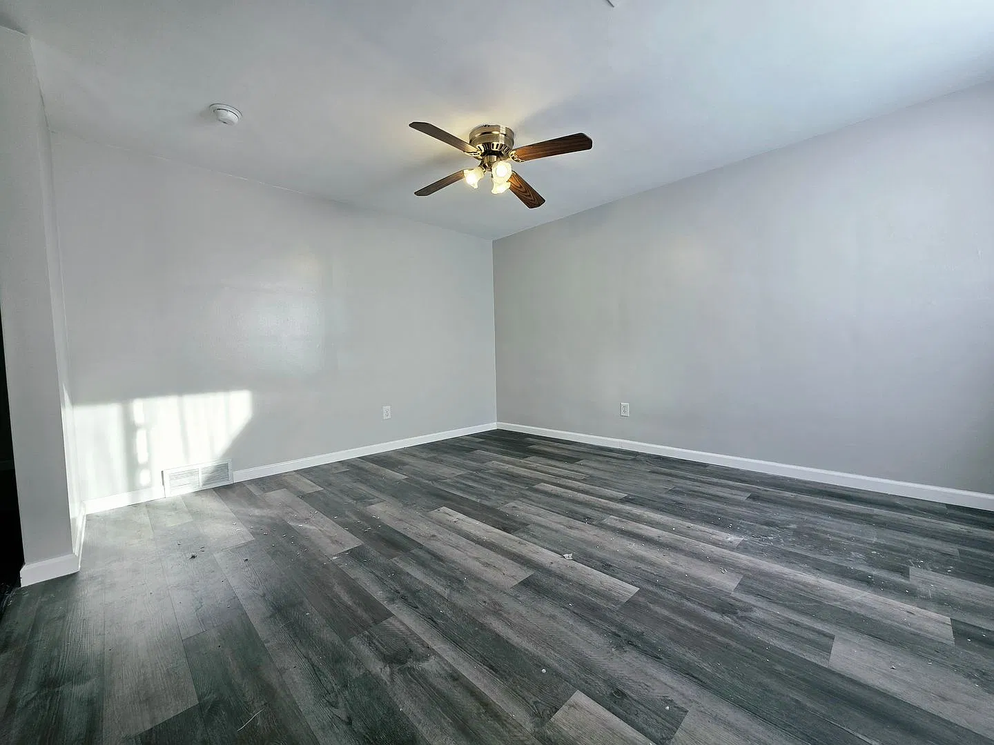 Charming 1BR Apartment in Stowe Township | Open Concept & Off-Street Parking — Photo 2