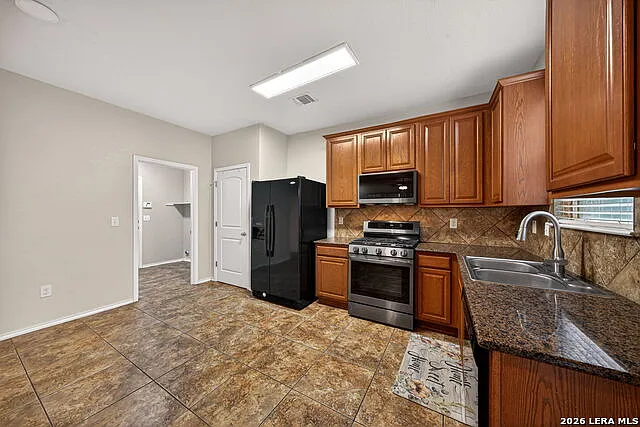 10713 Gemsbuck Ldg — Photo 14