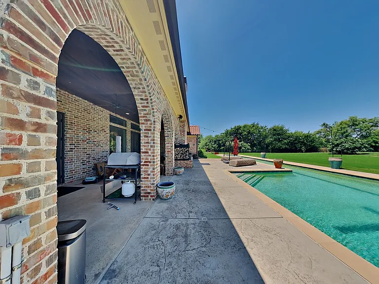 7916 Bella Flora Dr — Photo 25