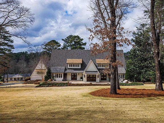 5th image of 2600 Altadena Rd