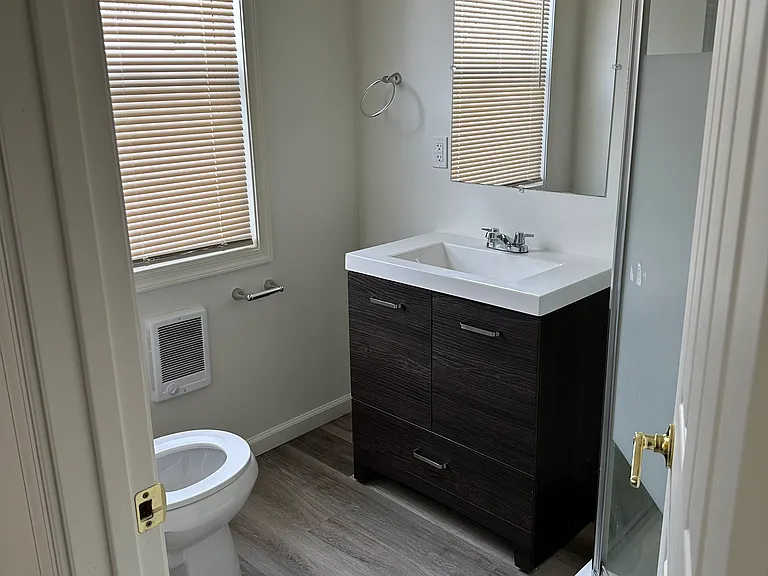 5-5 Dietrich Ave — Photo 2