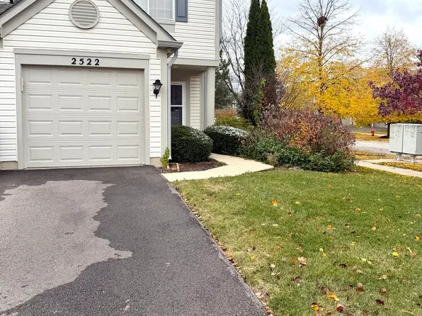 2522 Arcadia Cir, Naperville, IL 60540