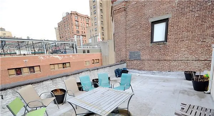 Rented by City Stop Realty | media 2