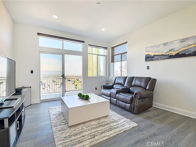 3952 Oakfield Dr — Photo 28
