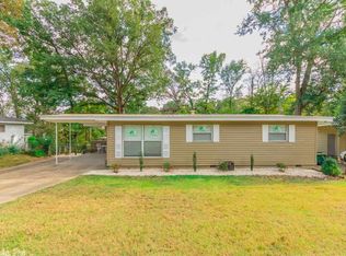 7 Belmar Dr, Little Rock, AR 72209