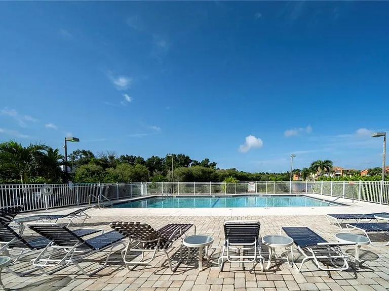 6400 Aragon Way #303 — Photo 14