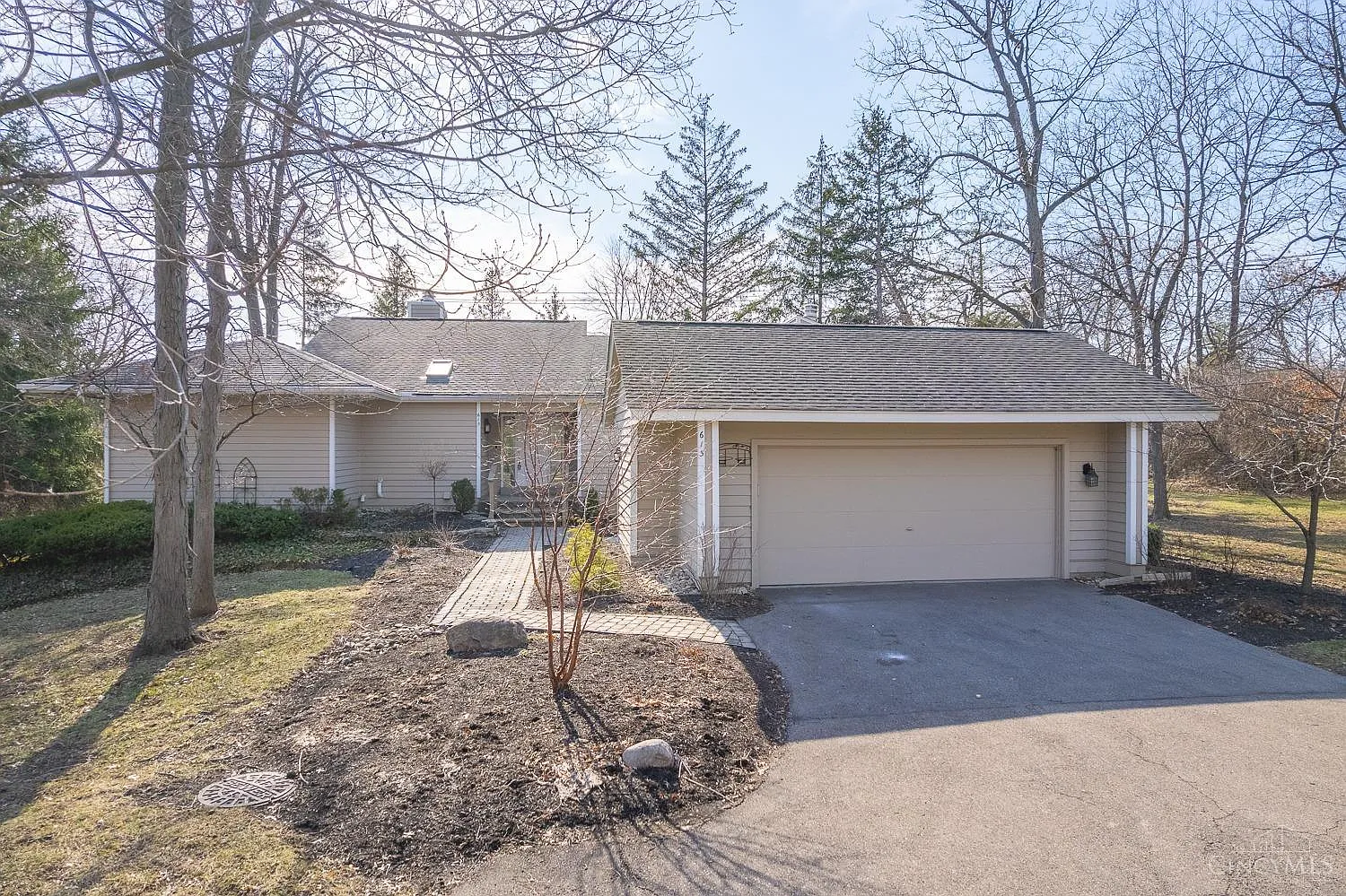 615 Bunker Ln photo 1