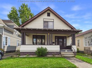 951 Madison Ave, Huntington, WV 25704