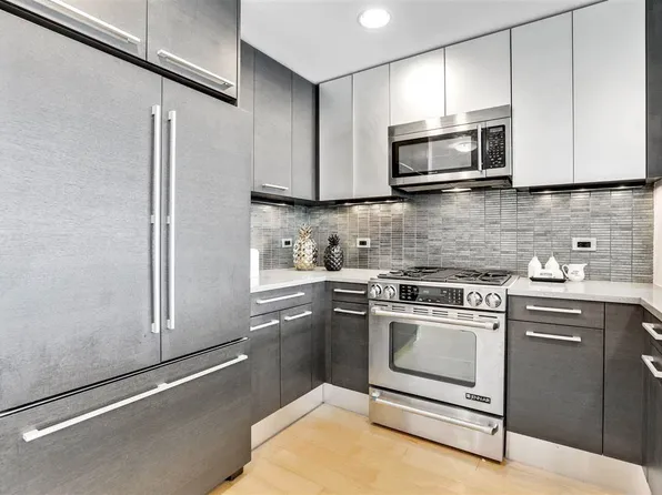 2 2nd Street image 11 of 28