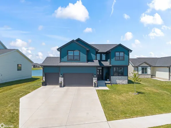 1325 NW Yorktown Dr, Waukee, IA 50263