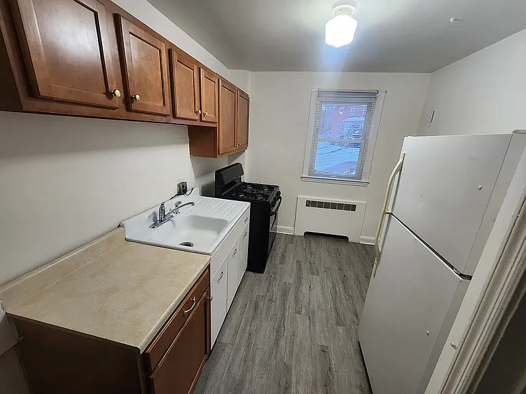 6104 Maylane Dr — Photo 8