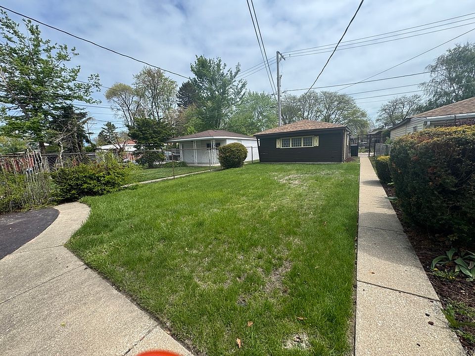 2nd image of 7649 S Michigan Ave