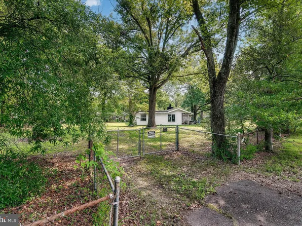 7626 Wiley Dr, Lorton, VA 22079