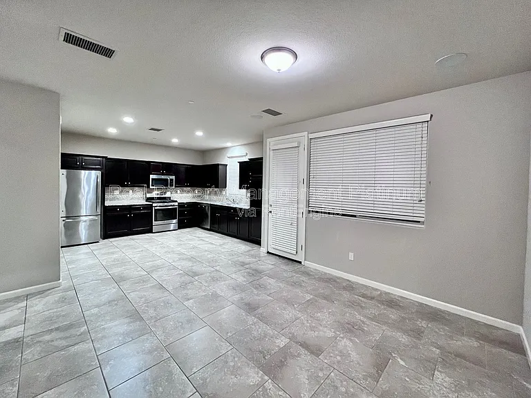 1535 Zenith Point — Photo 3