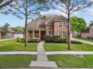 2026 Pembroke Bay Dr, League City, TX 77573