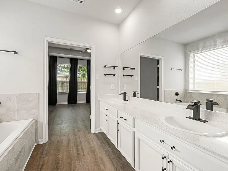 11323 Cora Ln — Photo 24