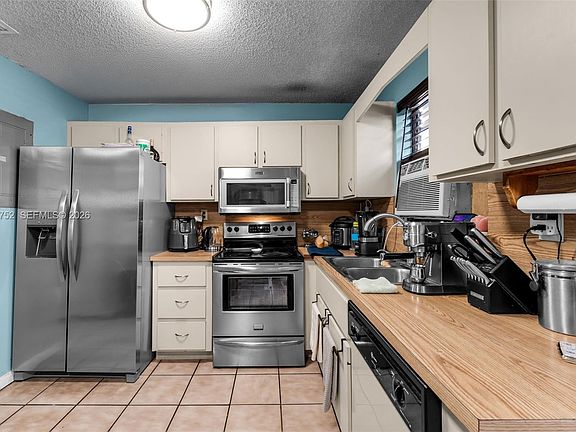 5th image of 1613 NW 16th St APT E