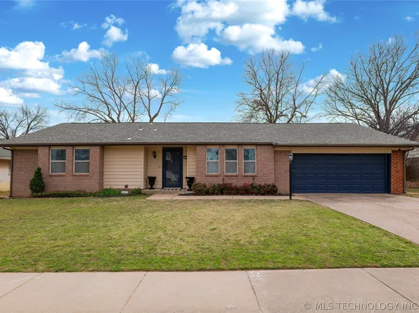 7004 E 48th St, Tulsa, OK 74145