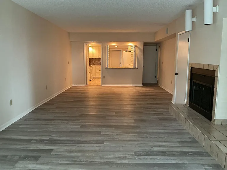 1 Lake Hollingsworth Dr #2 — Photo 7