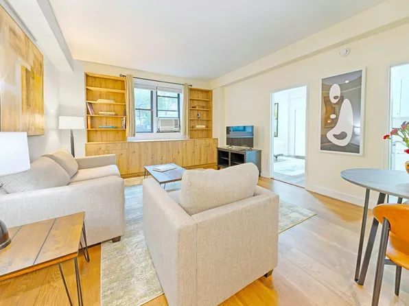 342 East 53rd Street image 1 of 7