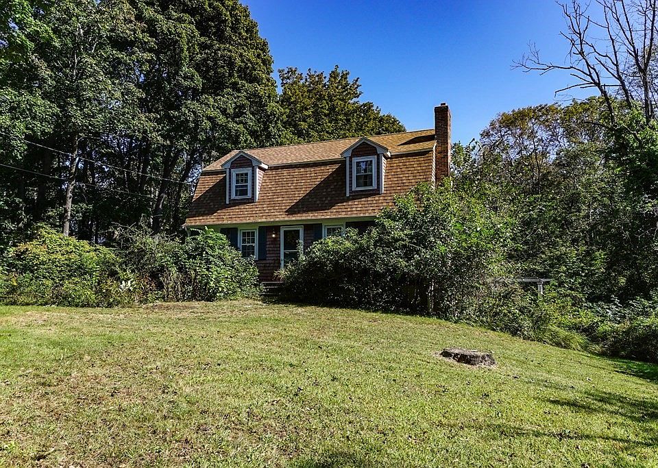 212 Pleasant St, Millis, MA 02054 Zillow