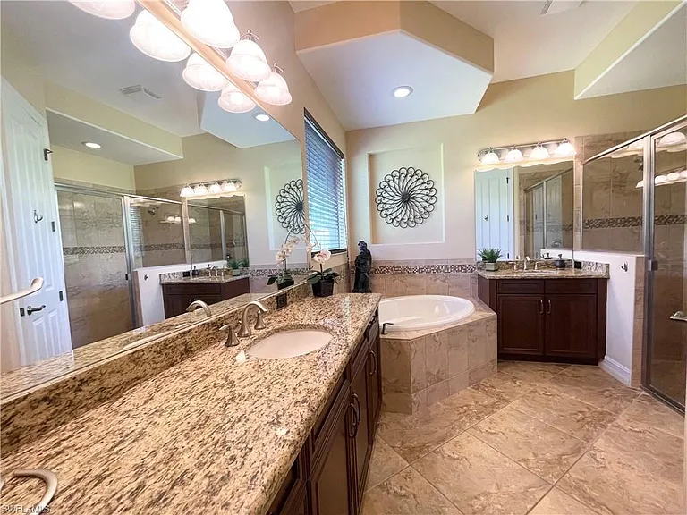 7302 Acorn Way — Photo 20