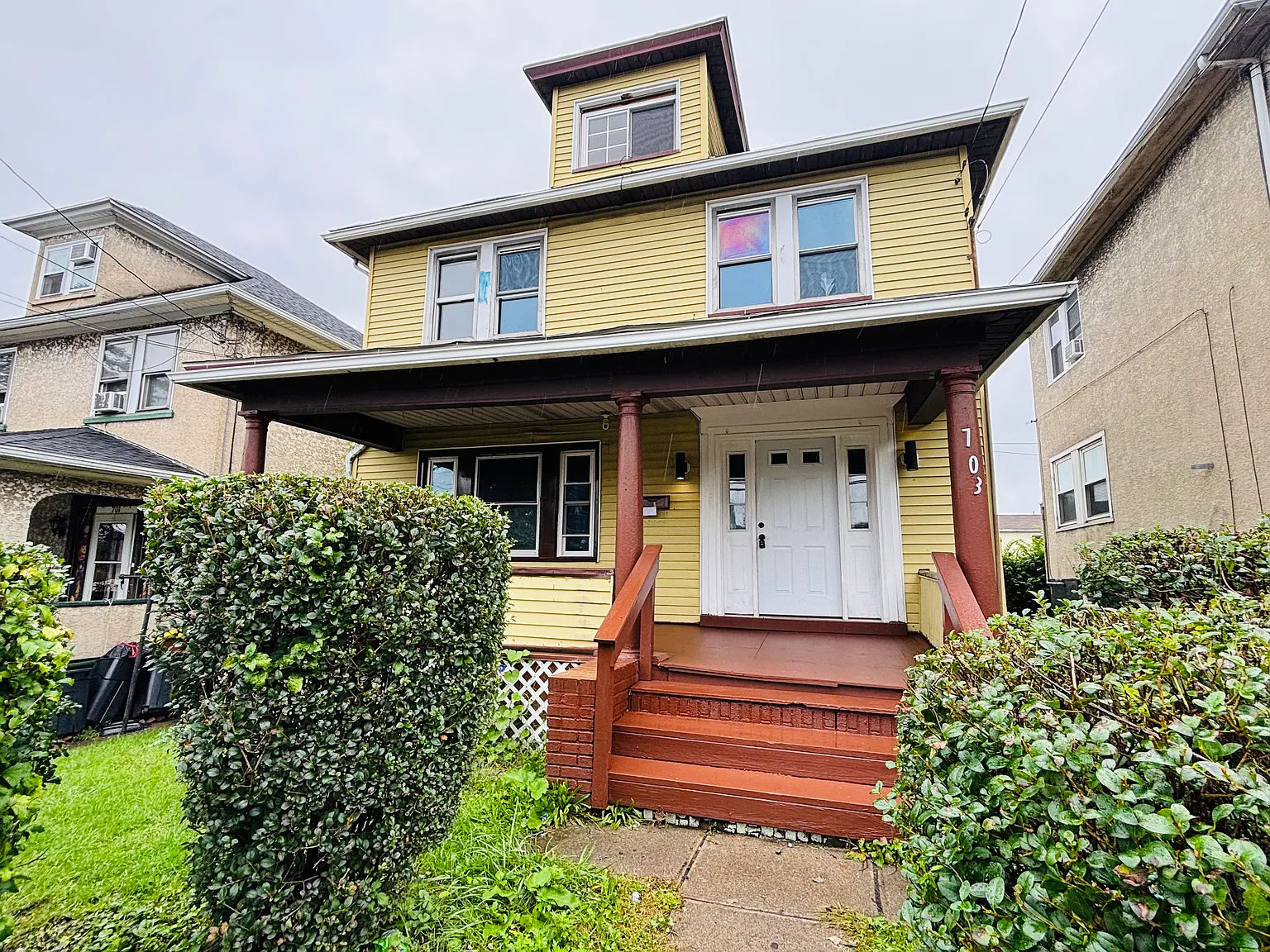 703 Moosic St — Photo 1