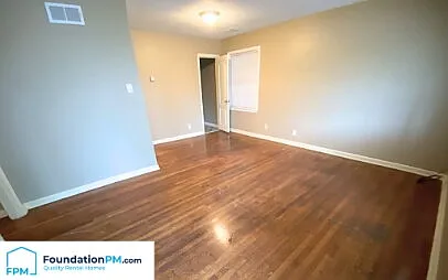 1911 E Shelby Dr — Photo 5