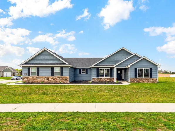 1002 Garber Dr, North Manchester, IN 46962