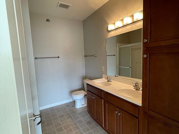 Full Master bath with dual sinks