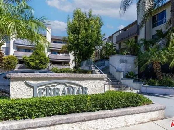 20253 Keswick St APT 211, Winnetka, CA 91306