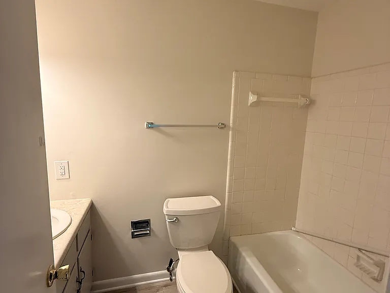 2505 Kilgore Ave — Photo 24