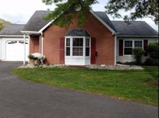 53 Jaffreyton Close, Freehold, NJ