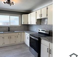 21073 Helle Ave, Warren, MI 48089