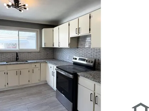 21073 Helle Ave, Warren, MI 48089