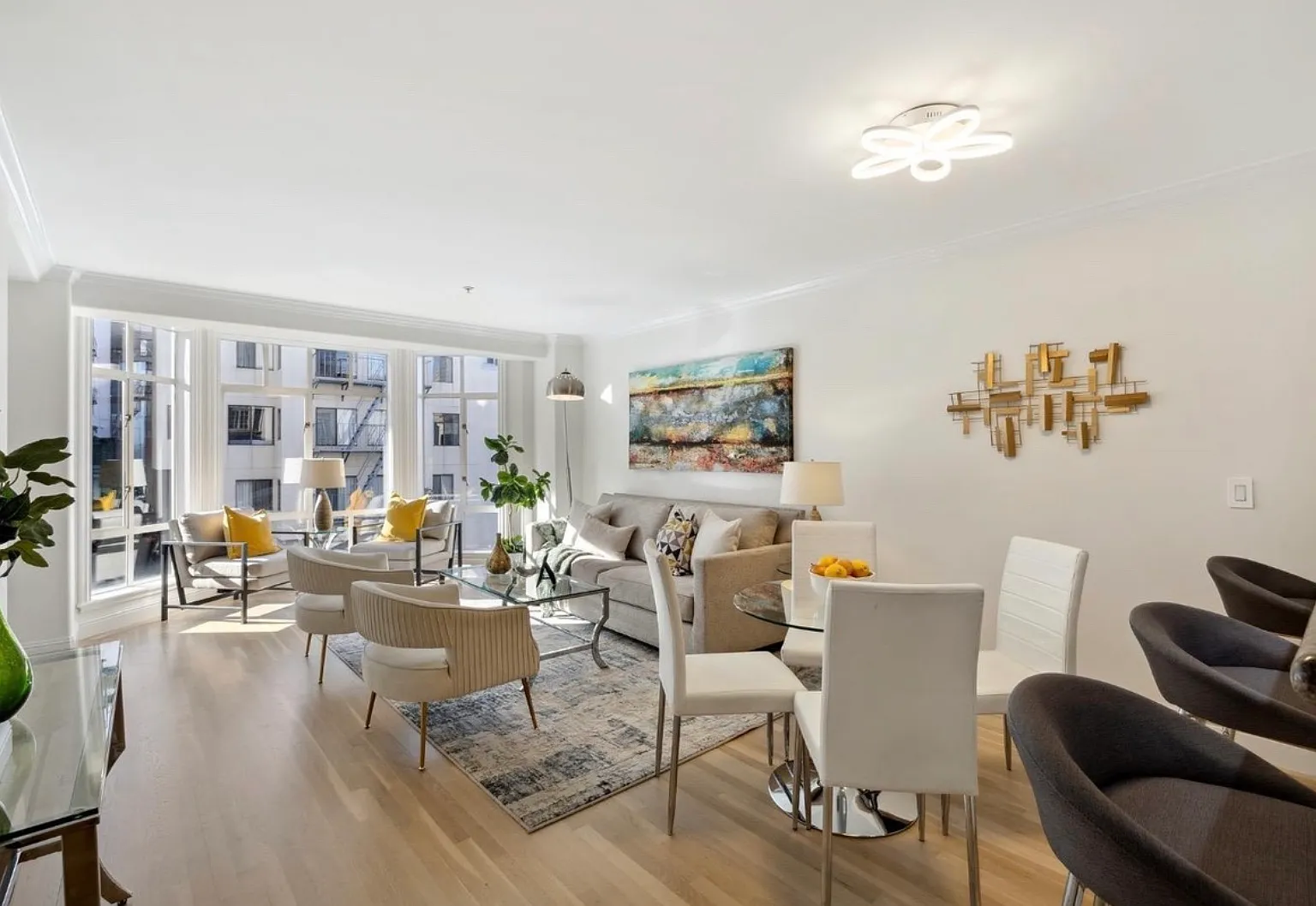 2 bed, 886 sqft, $7,500 — Photo 3