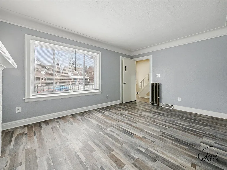 16831 Mendota - Bohdi Enterprises LLC — Photo 2