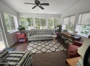 617 Scenic Dr, Albrightsville, PA 18210