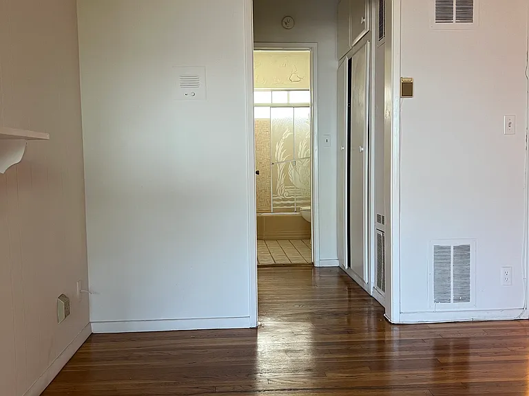 11727 Ohio Ave #6 — Photo 3