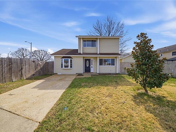 3rd image of 1300 Riverside Dr