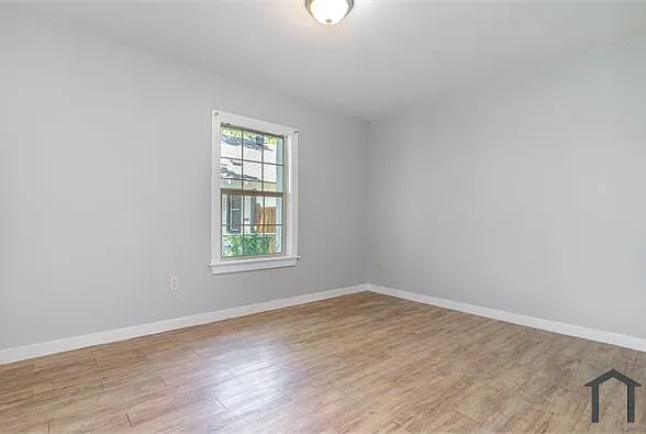 3402 Jeffries St #B — Photo 7